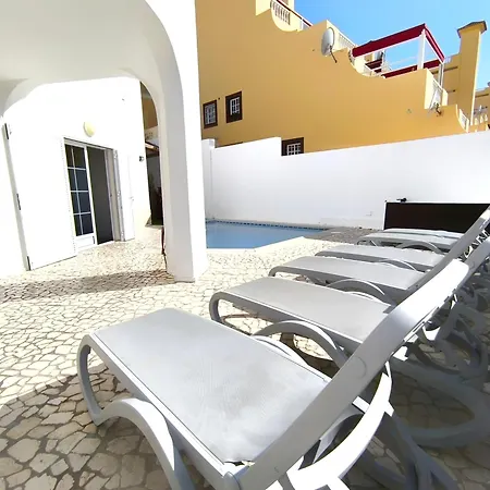 Villa Beautiful - 4 Bedrooms, Heated Pool, Fibre Net, 2 Priv Car Park Places, Tv Channels