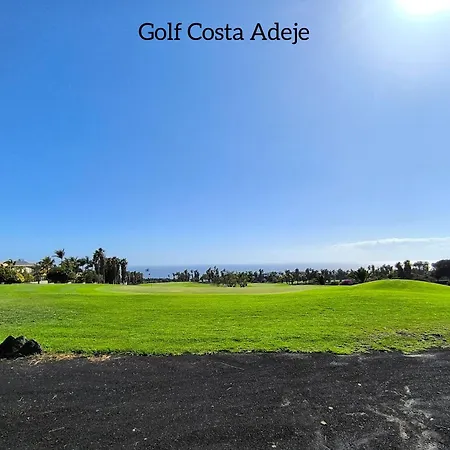 Beautiful - 4 Bedrooms, Heated Pool, Fibre Net, 2 Priv Car Park Places, Tv Channels Costa Adeje (Tenerife)