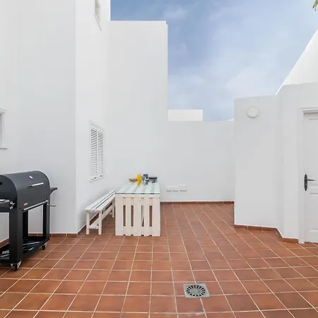 Beautiful - 4 Bedrooms, Heated Pool, 2 Priv Car Park Places, Fibre Net, Ps5, Tv Channels Villa *