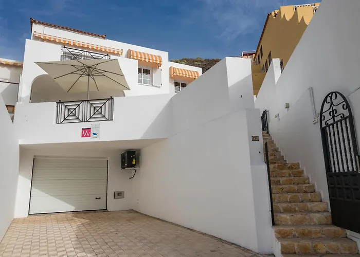 Villa Beautiful - 4 Bedrooms, Heated Pool, 2 Priv Car Park Places, Fibre Net, Ps5, Tv Channels