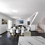 Beautiful - 4 Bedrooms, Heated Pool, 2 Priv Car Park Places, Fibre Net, Ps5, Tv Channels Willa *