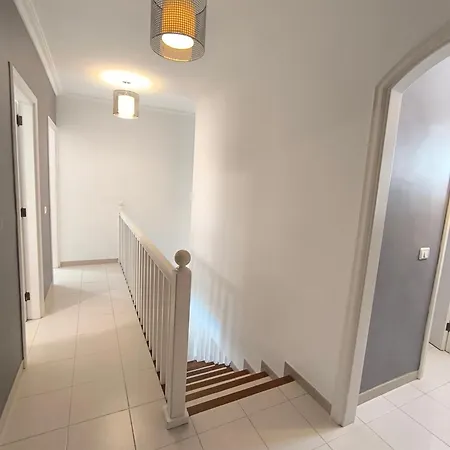 Willa Beautiful - 4 Bedrooms, Heated Pool, Fibre Net, 2 Priv Car Park Places, Tv Channels *