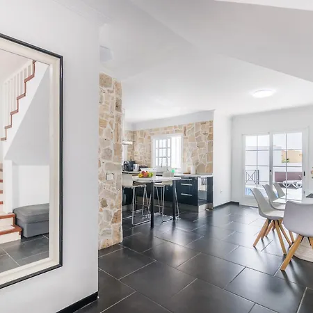 Beautiful - 4 Bedrooms, Heated Pool, 2 Priv Car Park Places, Fibre Net, Ps5, Tv Channels *