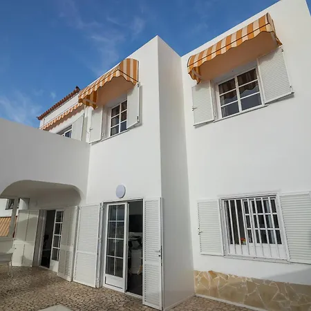 Villa Beautiful - 4 Bedrooms, Heated Pool, 2 Priv Car Park Places, Fibre Net, Ps5, Tv Channels Costa Adeje (Tenerife)