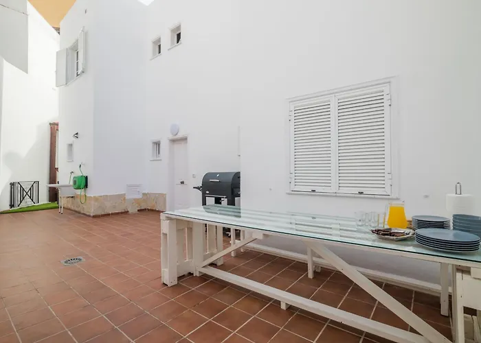 Willa Beautiful - 4 Bedrooms, Heated Pool, 2 Priv Car Park Places, Fibre Net, Ps5, Tv Channels