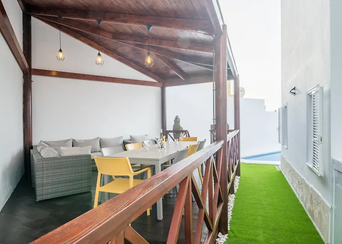 Beautiful - 4 Bedrooms, Heated Pool, 2 Priv Car Park Places, Fibre Net, Ps5, Tv Channels Willa *