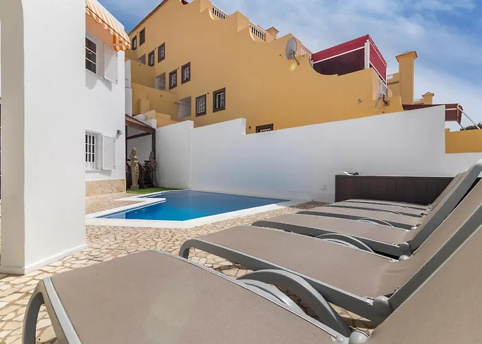 Beautiful - 4 Bedrooms, Heated Pool, 2 Priv Car Park Places, Fibre Net, Ps5, Tv Channels 阿德耶