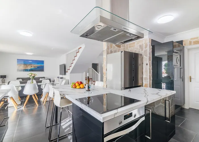 Beautiful - 4 Bedrooms, Heated Pool, 2 Priv Car Park Places, Fibre Net, Ps5, Tv Channels Βίλα Costa Adeje (Tenerife)