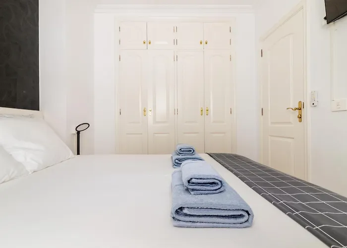 Beautiful - 4 Bedrooms, Heated Pool, 2 Priv Car Park Places, Fibre Net, Ps5, Tv Channels فيلة *