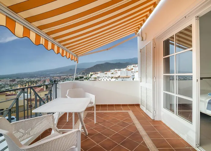 Beautiful - 4 Bedrooms, Heated Pool, 2 Priv Car Park Places, Fibre Net, Ps5, Tv Channels * Costa Adeje (Tenerife)