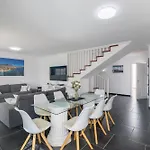 Beautiful - 4 Bedrooms, Heated Pool, 2 Priv Car Park Places, Fibre Net, Ps5, Tv Channels * Costa Adeje (Tenerife)